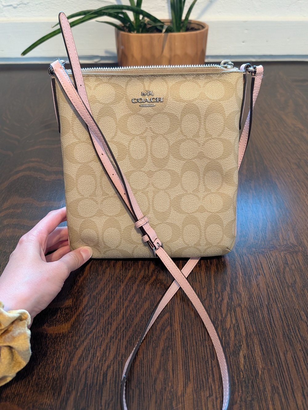 Coach Signature Coated Canvas Crossbody Handbag Khaki/Light Pink